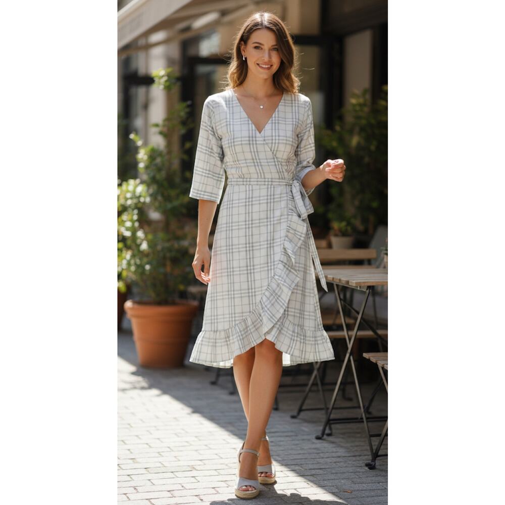 Women's Wrap Dress Ruffle Chelsea28 Gray Plaid Size XS NWOT